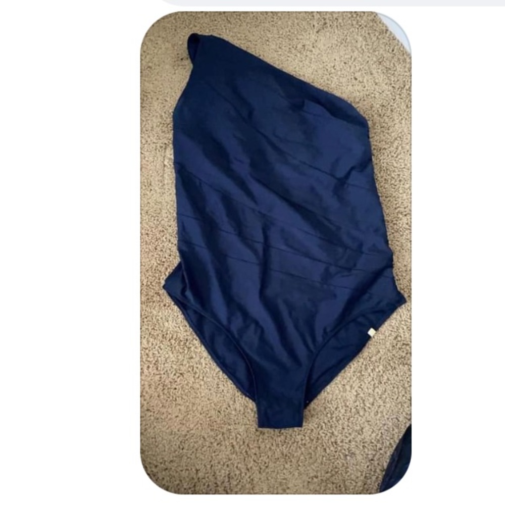 EUC Ruched Summersalt Sidestroke size 16 Navy
